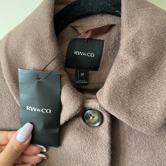 New RW&Co Classic Wool Fitted Preppy Coat in Deep Taupe - Picture 10 of 15